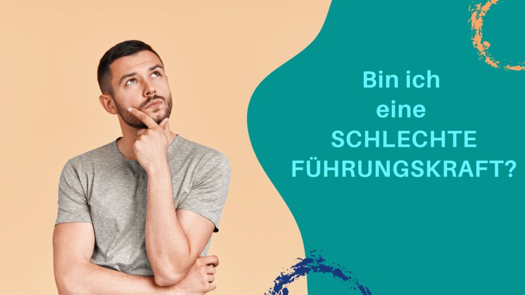 Ein Mann im T-Shirt in zweifelnder Pose: Hand am Kinn und Blick nach links oben gerichtet.